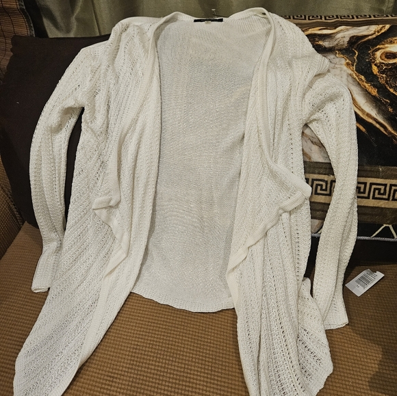 Cardigan - Picture 2 of 5
